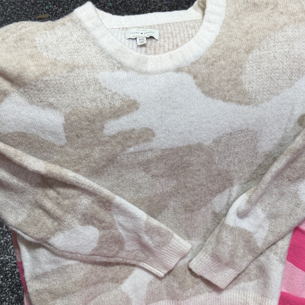 Lucky Brand Cream and Tan Crew Neck Sweater